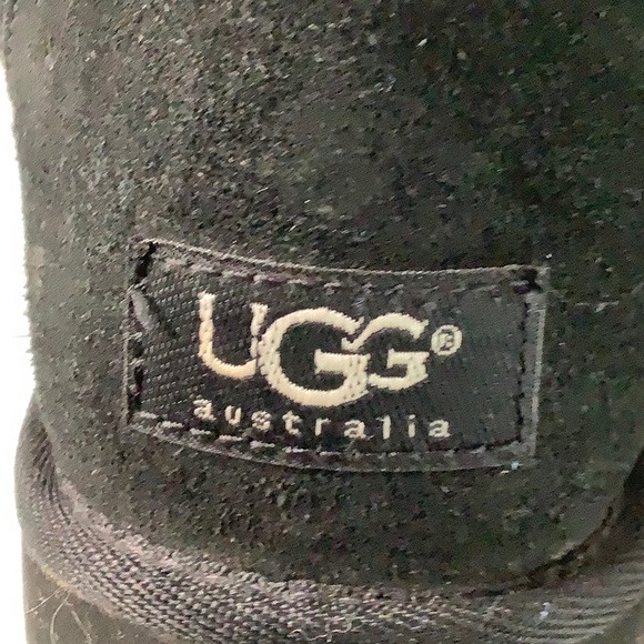 UGG Classic Tall Black leather sheepskin lined boots size 8 EUC - Picture 2 of 12